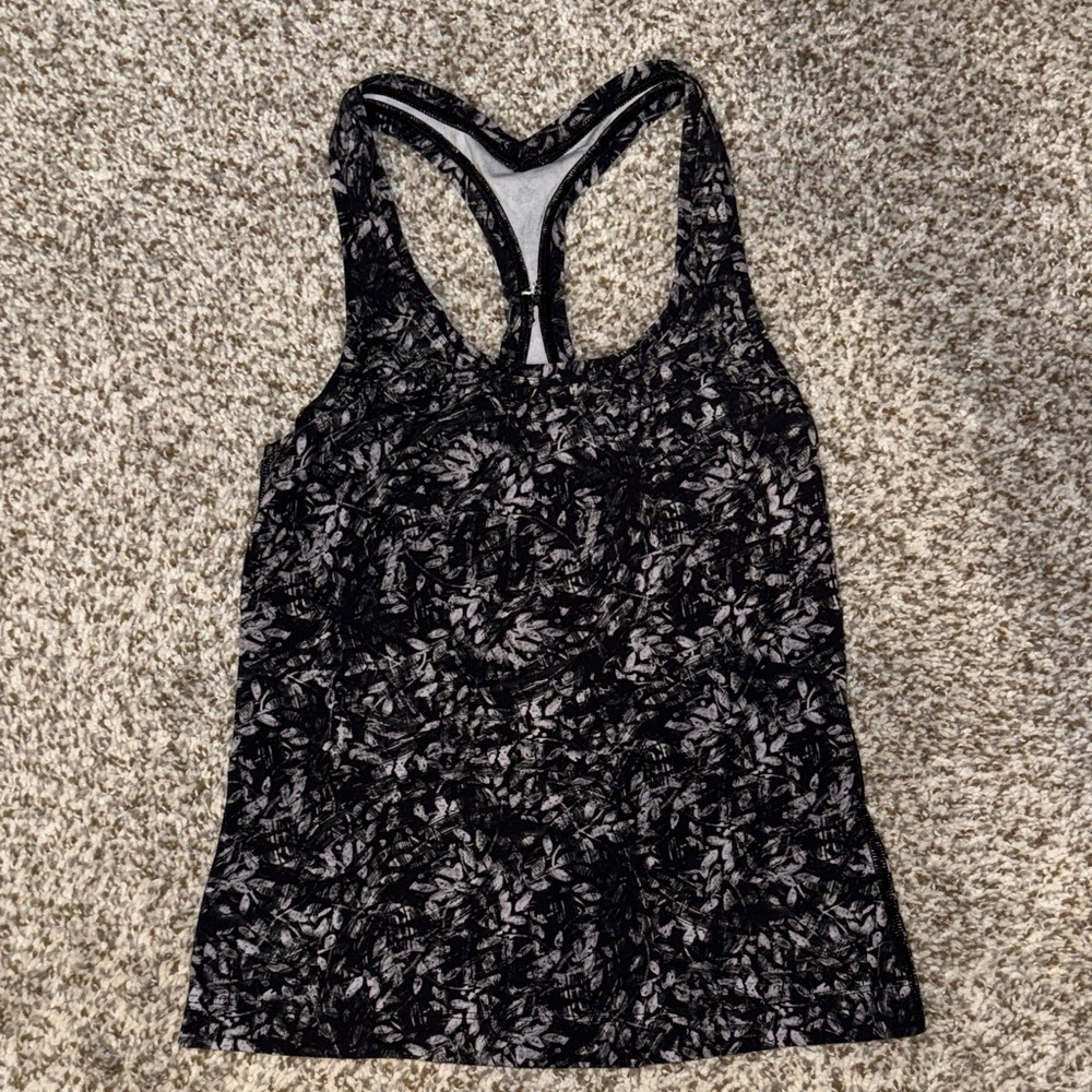 Lululemon tank